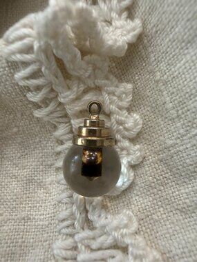 Vintage Art Deco Mustard Seed Pendant